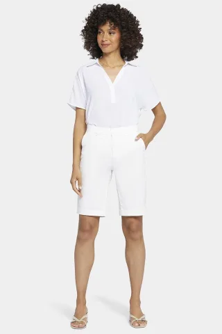 Bermuda-Shorts aus Stretch-Twill
