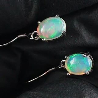 925 Sterling Silber Ohrhänger mit 0,71 ct + 0,68 ct Welo Opalen