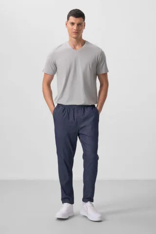 Herren Chinos mit geradem Schnitt aus Gabardine