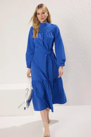 Langes, gerades, blaues Damen-Hijab-Kleid für Freizeit und Alltag