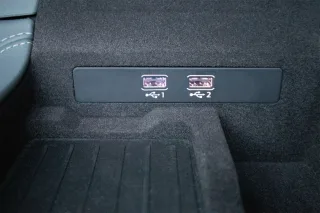Komplettset USB Hub für Audi A6 4A