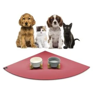 SANOZOO ® - Napfunterlage Eckrund - Öko-Tex und Made in Germany rot 60 cm, 60 cm