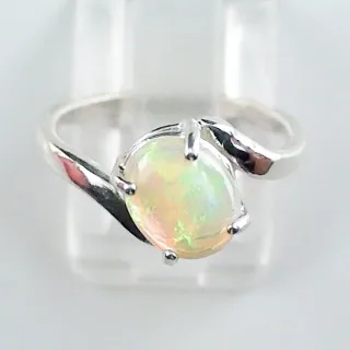 Opalring aus 925er Sterling Silber mit einem 0,89 ct. mit Multicolor Welo Opal