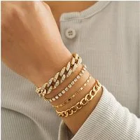 MOPUEA Armband Damen Schmuck Retro Vielseitiges Schlangenknochen (Set, 4-tlg., Mit seiner kreativen Gestaltung), Ausdruck von Mode & Persönlichkeit