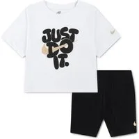 Nike Sportswear T-Shirt & Shorts NKG BOLD PLAY BIKE SHORT SET (2-tlg) 2-teiliges Set aus T-Shirt und Shorts