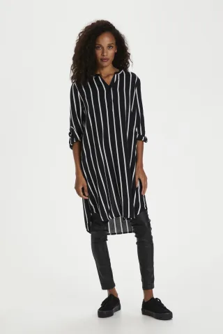Kleid Regular fit black white
