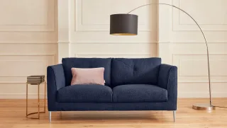 TRENDMANUFAKTUR 2-Sitzer "Chilltime, elegant und bequem, Komfortsitzhöhe 46cm, hoher Fuß" mit eleganter Kreuznaht in den Rückenkissen, Breite 167 cm
