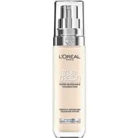 L'ORÉAL PARIS Foundation TRUE MATCH FOUNDATION, lässt sich mühelos verblenden, ohne sichtbare Ränder zu hinterlassen