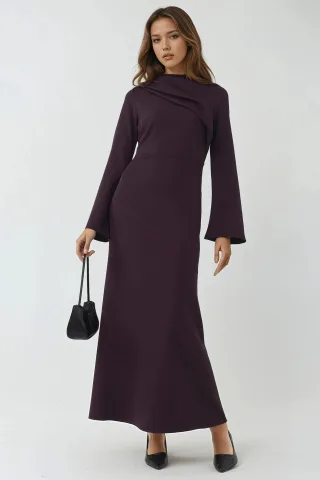 Drapiertes Maxi-Kleid mit Details