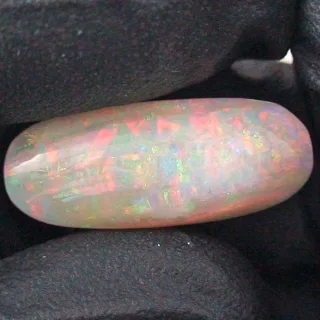 Black Crystal Opal 6,30 ct Multicolor Vollopal