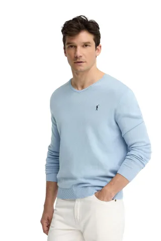Pullover hellblau mit V-Kragen und Rigby Go Stickerei