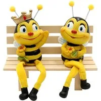 Dekohelden24 Gartenfigur Dekofigur Kantenhocker Bienen-Bienenpaar mit Blume, 2er Set, Polyresin