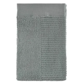 Badehandtuch Classic 70x140cm matcha grün | Zone Denmark Luxuriöses Duschtuch aus reiner Baumwolle 600g/m² extrem saugfähig für Wellness und Badezimme
