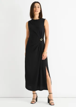 Schwarzes Midikleid mit geraffter Taille und Metallbesatz ärmellos