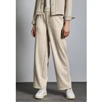 STREET ONE Stoffhose mit seitlichen Einschubtaschen