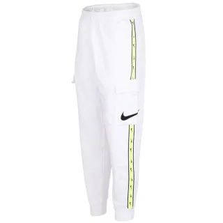 Nike Jogginghose mit versiegelten Beinen in Weiss