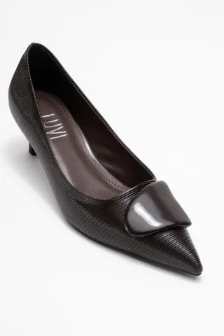 Briana Schnalle Spitzer Zehenbereich Pumps (Damen)