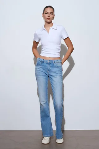 Low-Waist Bootcut-Jeans aus Denim