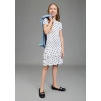 Bruno Banani Jerseykleid Viskose-Allover gemustertes Smoke Kleid, figurbetontes Carmenkleid für Mädchen, mit Carmenausschnitt, aus elastischem Jersey