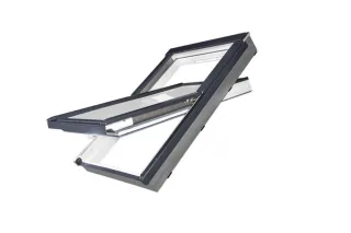 Dachfenster FAKRO PTP-V GreenView U41 mit Dreifachverglasung, weißem ARS Sonnenschutz-Rollo und Thermo-Eindeckrahmen EZV-AT AX00 66 x 118