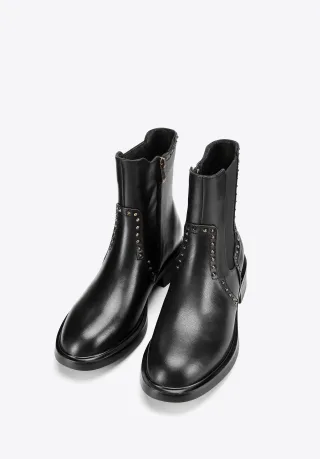 Wittchen Damen-Chelsea-Boots aus Leder mit Ziernieten, schwarz, Naturleder