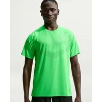 Nike Laufshirt M NK DFADV STRIDE SS TOP Kurzarm-Design, mit Rundhalsausschnitt, normale Länge, atmungsaktiv