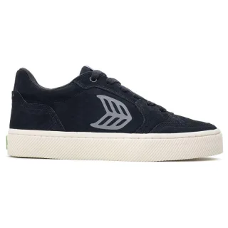 Cariuma Vallely Sneakers