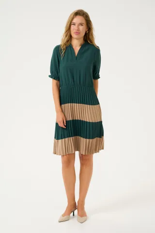 Kleid Feminine green