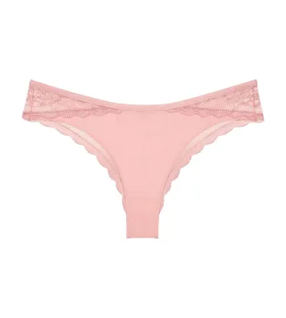 Triumph - Comfort Allure Brazilian strawberry cream - Gr. - 44