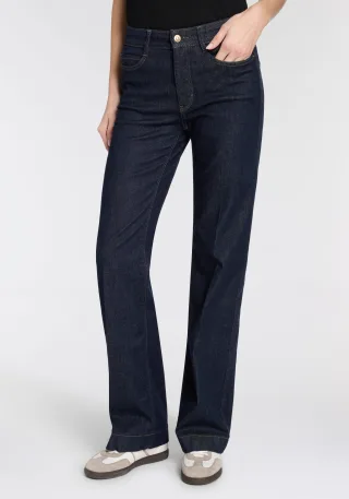 MAC 5-Pocket-Jeans "WIDE star" mit Aufdruck "Star" auf der Gesäßtasche, weites Bein