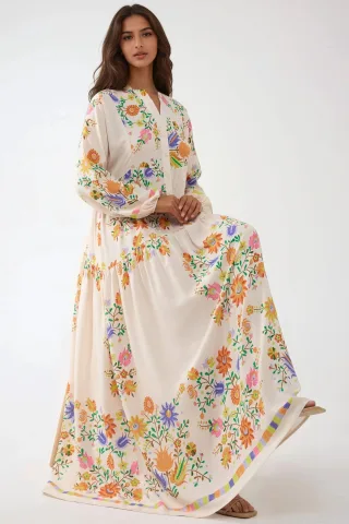 Gedrucktes V-Ausschnitt-Maxikleid mit Knopfdetail
