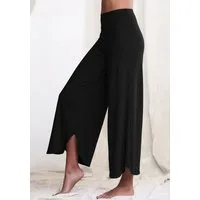 LASCANA Culotte mit gerundetem Beinsaum in weich fließender Qualität