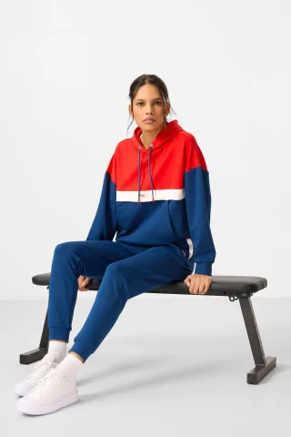 Farbblockiertes Kapuzen-Sweatshirt und Hose Set