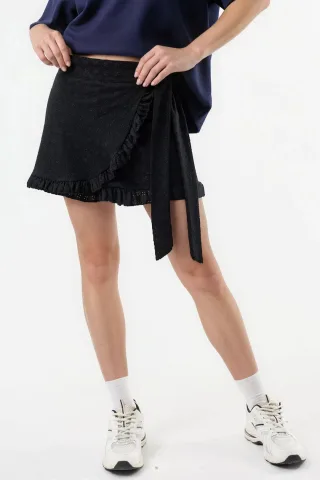 Hochtaillierter bestickter Mini-Shorts-Rock