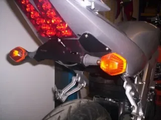 R&amp;G Kennzeichenhalter Heckumbau Suzuki SV 650 / SV 1000 Bj. 2003-2006 eintragungsfrei
