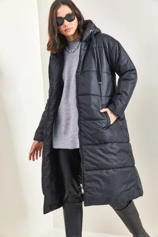 Kapuzenslong Puffer-Daunenmantel mit Taschen