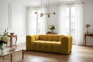 Sofa Designersofa SOLVIE 2-Sitzer in Stoff Tiffani Honiggelb