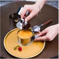 Casativo Speisering Dessertringe Speiseringe 6er Set Edelstahl Anrichtringe mit Stampfer, (6 tlg., 6er-Set), Je Ring Ø 8 x 5 cm/rostfrei/mit Heber & Stampfer