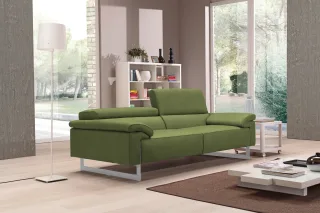 Egoitaliano 2,5-Sitzer "Malika, Designsofa mit hohem Sitzkomfort, edel und bequem" inkl. Kopfteilverstellung und chromfarbenen Metallfüßen