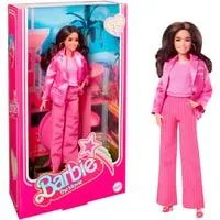 Barbie The Movie - America Ferrera als Gloria Puppe zum Film, Spielfigur im dreiteiligen Hosenanzug in Pink