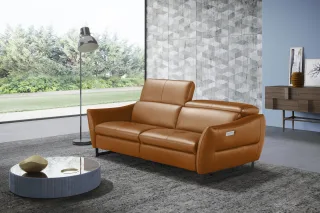 Egoitaliano 2,5-Sitzer "Dafne, elegantes Designsofa mit hohem Sitzkomfort" mit und ohne elektrischer Relaxfunktion, Kopfteile manuell verstellbar