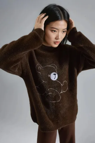 Oversize Teddy-Bär Plüschpullover