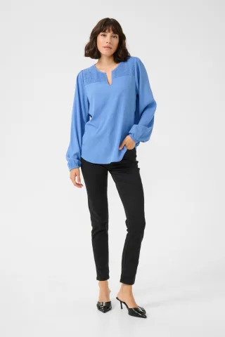 Blau