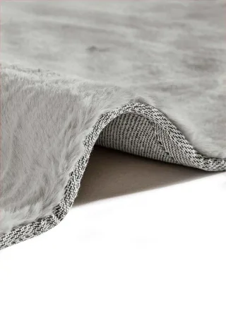 bonprix Hochflor Teppich mit extra weichem Velours, grau, Gr.120x160 cm, Gemütlicher und vielseitig einsetzbarer Teppich