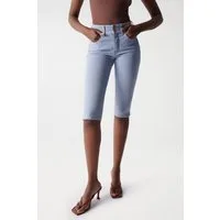 Salsa Stretch-Jeans SALSA JEANS CAPRI SECRET PUSH IN light wash blue 21005945.0851
