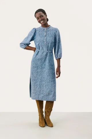 Blau