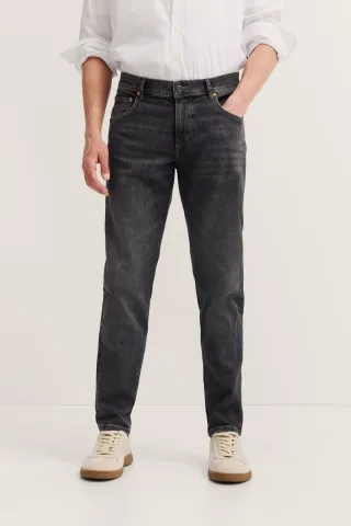 bugatti 5-Pocket-Jeans "Tapered Fit" aus Stretch Handcrafted Denim