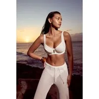 Triumph Bügel-Bikini-Top Summer Dune W 01, Minimizer - verkleinert die Brust optisch um eine Cup-Größe