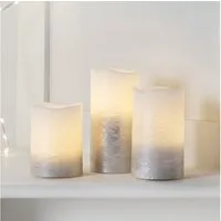 Lights4fun LED-Kerze 3er Set LED Kerzen Echtwachs flackernd warmweiß silber