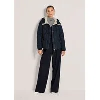 MADELEINE Steppjacke Steppjacke mit Zierkette & Kapuze Reißverschluss, zusätzliche Druckknöpfe & Einschubtaschen